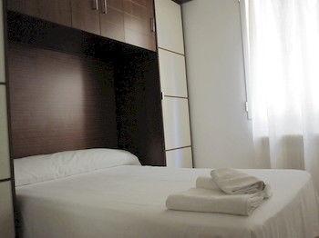 Apartamentos Madrid Hortaleza 外观 照片